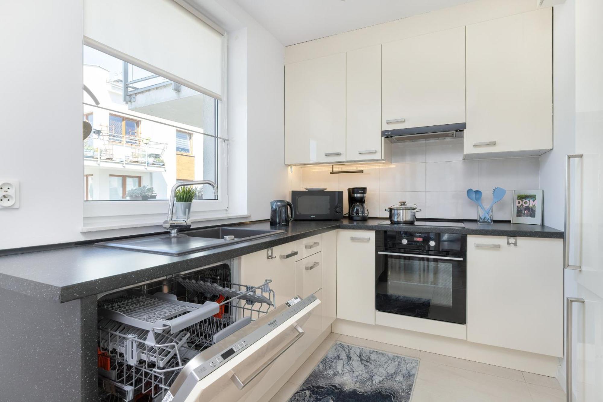 גדינייה Jasny & Przestronny Apartament Z Balkonem I Parkingiem By Rent Like Home מראה חיצוני תמונה