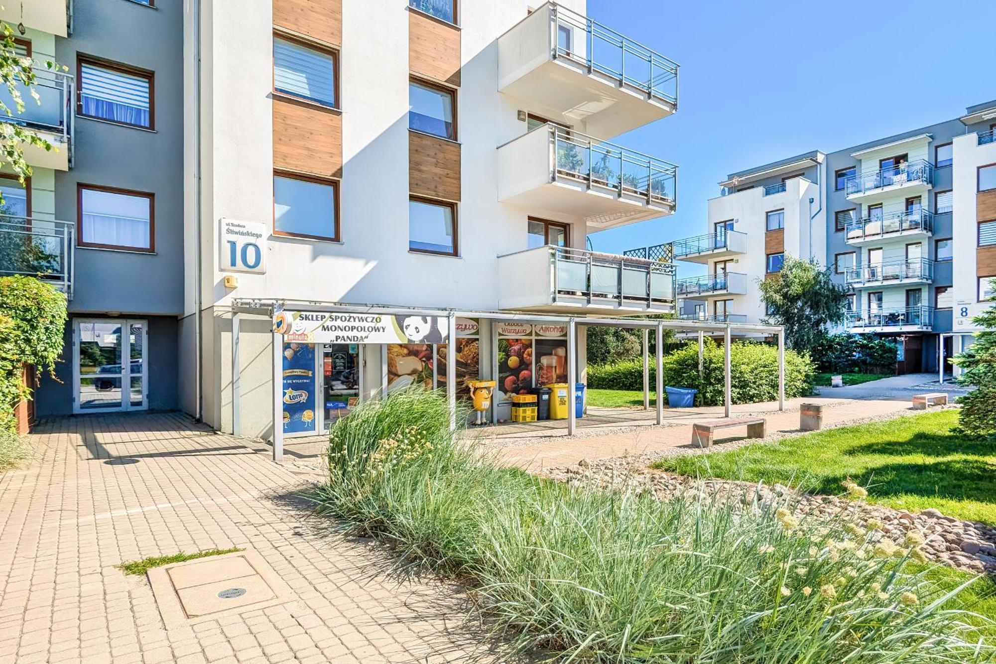 גדינייה Jasny & Przestronny Apartament Z Balkonem I Parkingiem By Rent Like Home מראה חיצוני תמונה